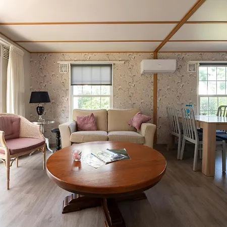 Chalet 26, Gelegen In Het Bosrijke Met Prive Tuin! Oisterwijk