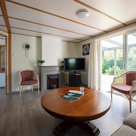 26, Gelegen In Het Bosrijke Met Prive Tuin! Chalet Oisterwijk
