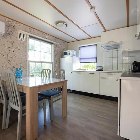 26, Gelegen In Het Bosrijke Met Prive Tuin! Domek alpejski Oisterwijk