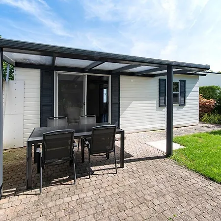 26, Gelegen In Het Bosrijke Met Prive Tuin! Chalet
