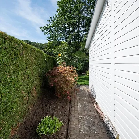26, Gelegen In Het Bosrijke Met Prive Tuin! Chalet