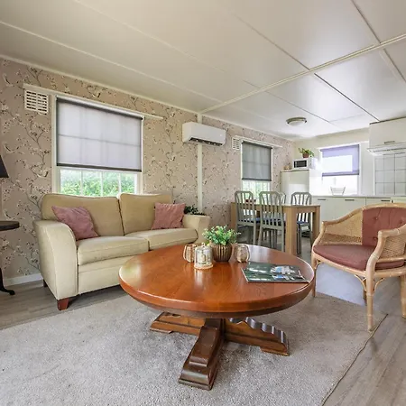 26, Gelegen In Het Bosrijke Met Prive Tuin! *